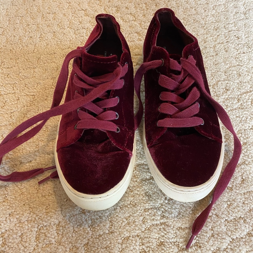 Red Velvet Zara Sneakers View 3